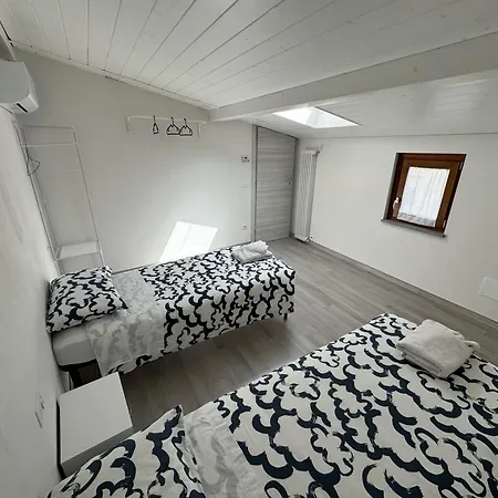 La Piazzetta - Guest house *